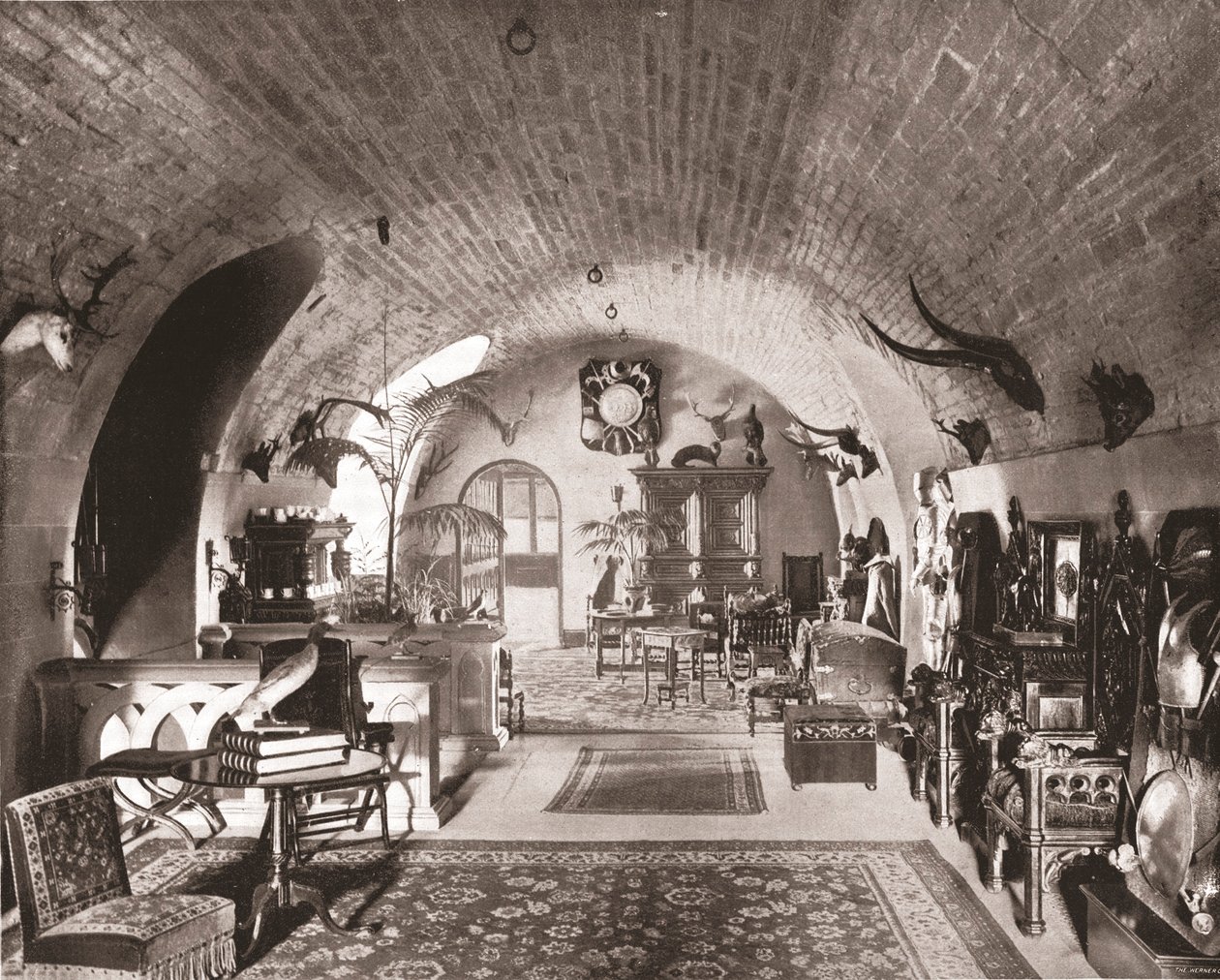 القبو ، قلعة جلاميس ، فورفار ، اسكتلندا ، 1894. بواسطة غير معروف