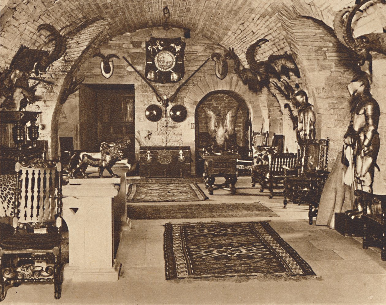 القبو ، قلعة جلاميس ، c1933 1937 بواسطة غير معروف