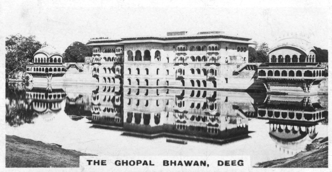 The Ghopal Bhawan، Deeg، Rajasthan، India، c1925 بواسطة غير معروف