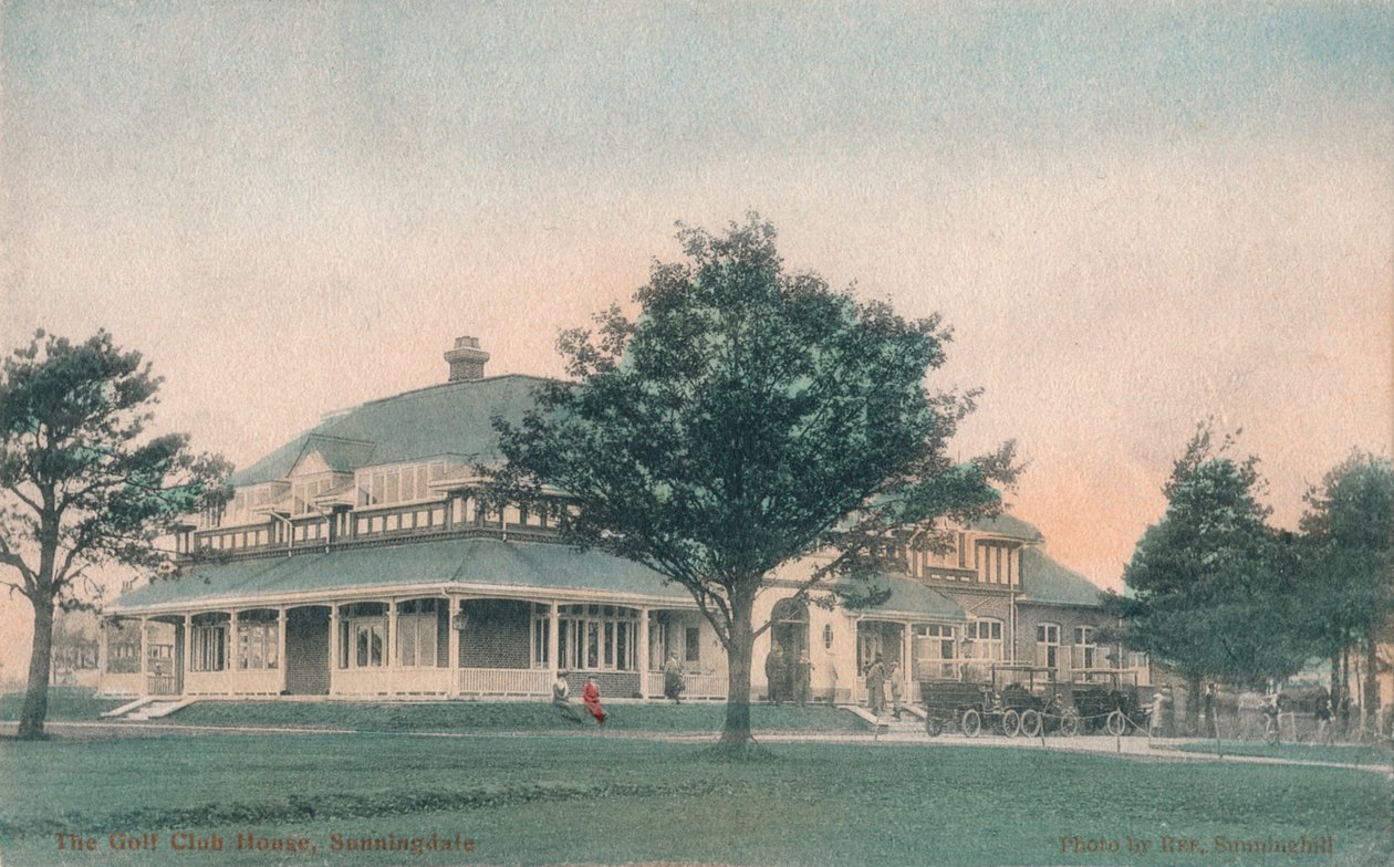 The Golf Club House، Sunningdale، c1910 بواسطة غير معروف