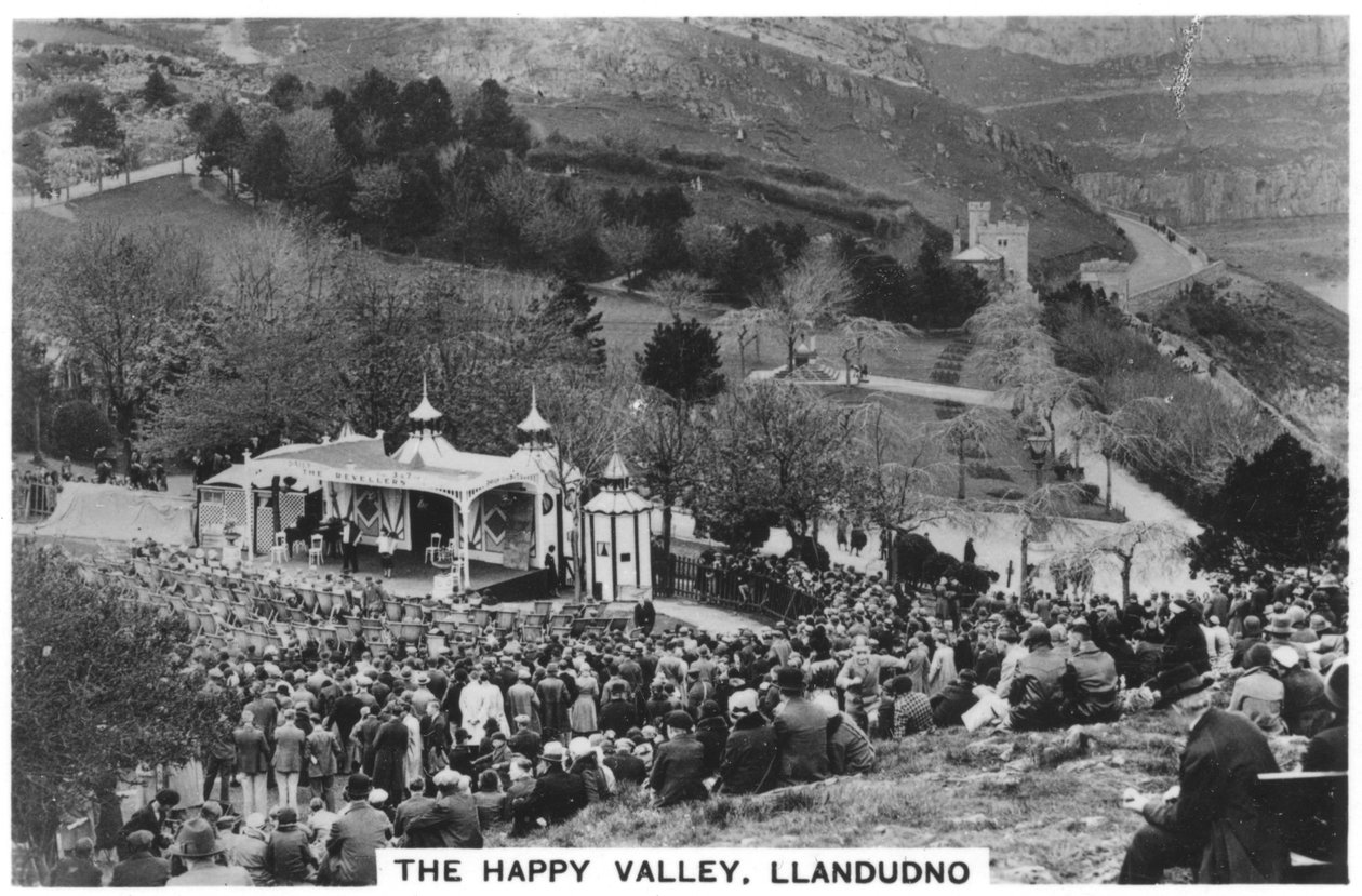 الوادي السعيد ، لاندودنو ، 1937 بواسطة غير معروف