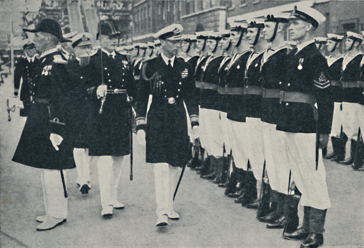 الملك يفتتح أسبوع البحرية في بورتسموث ، c1935 ، 1937. بواسطة غير معروف