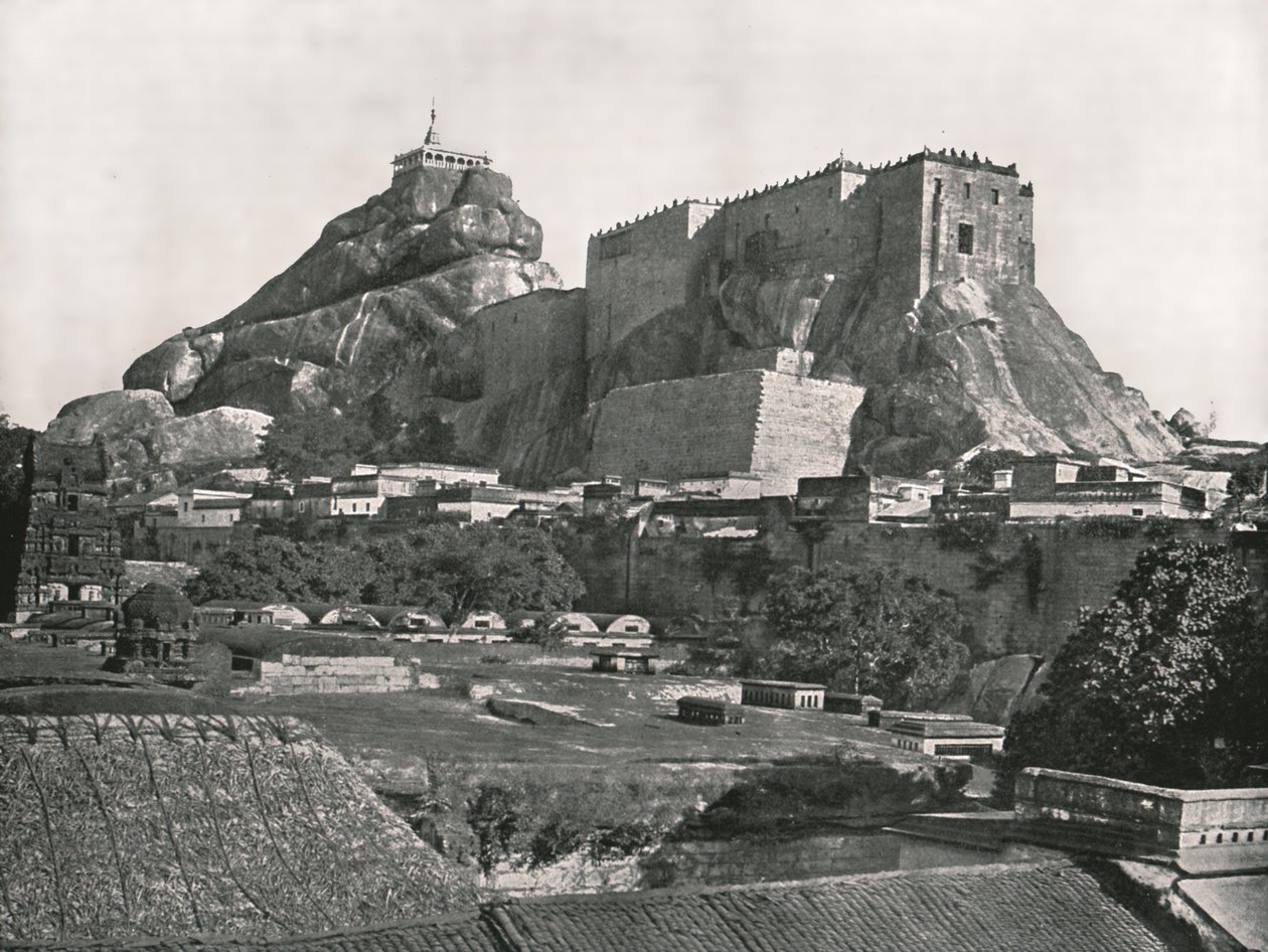 الصخرة من الشمال ، Trichinopoly ، الهند ، 1895. بواسطة غير معروف