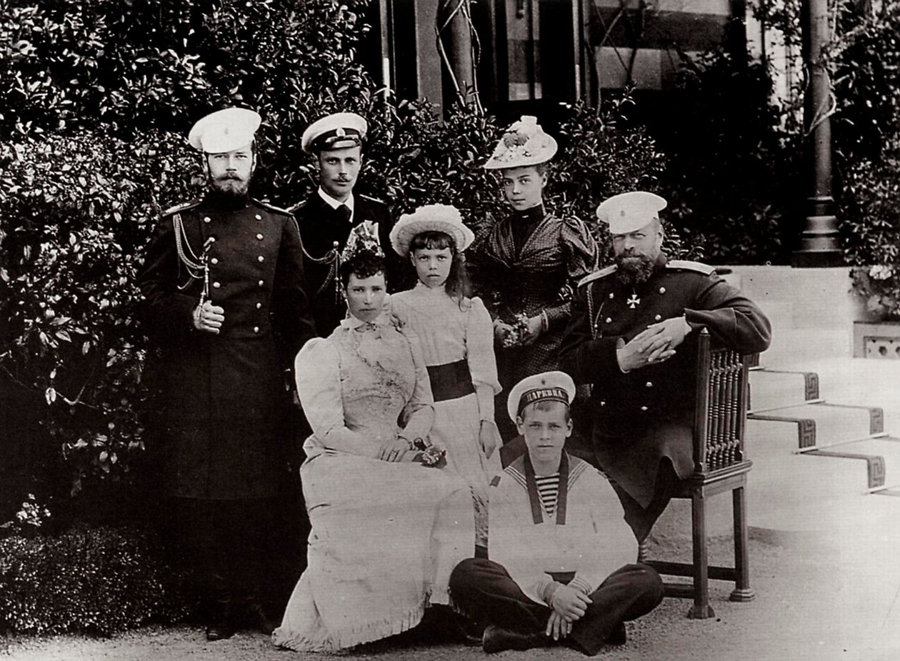 الأسرة الإمبراطورية الروسية ، c1892-c1894 بواسطة غير معروف
