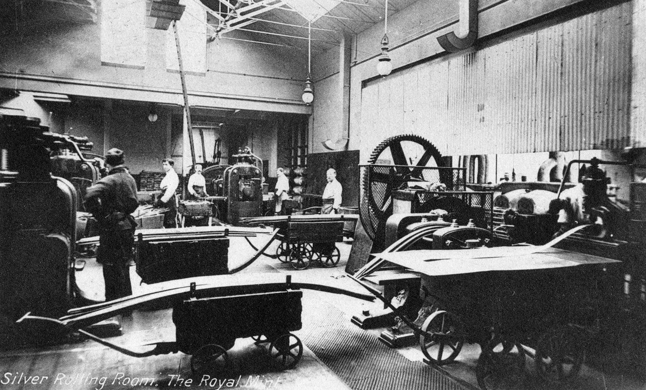 The Silver Rolling Room ، The Royal Mint ، Tower Hill ، لندن ، أوائل القرن العشرين بواسطة غير معروف