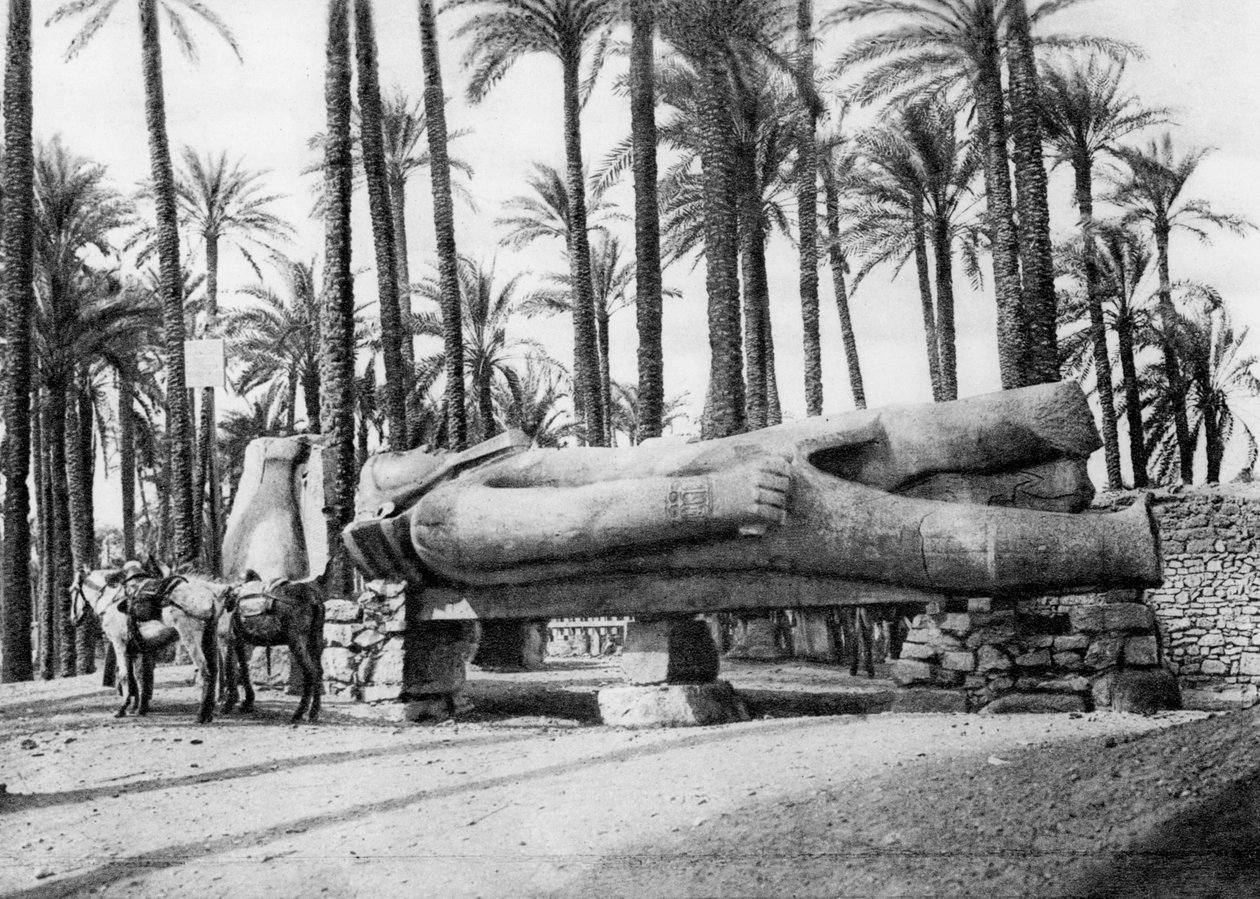 تمثال رمسيس الثاني ، القاهرة ، مصر ، 1920 م بواسطة غير معروف