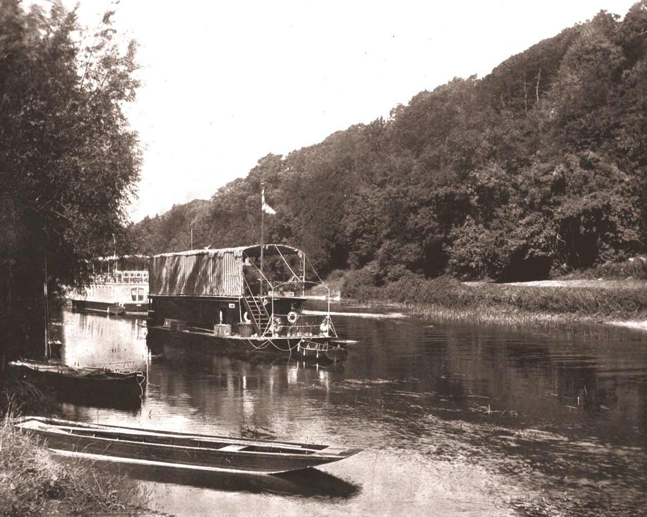 نهر التايمز تحت Cliveden Wood ، Berkshire ، 1894. بواسطة غير معروف
