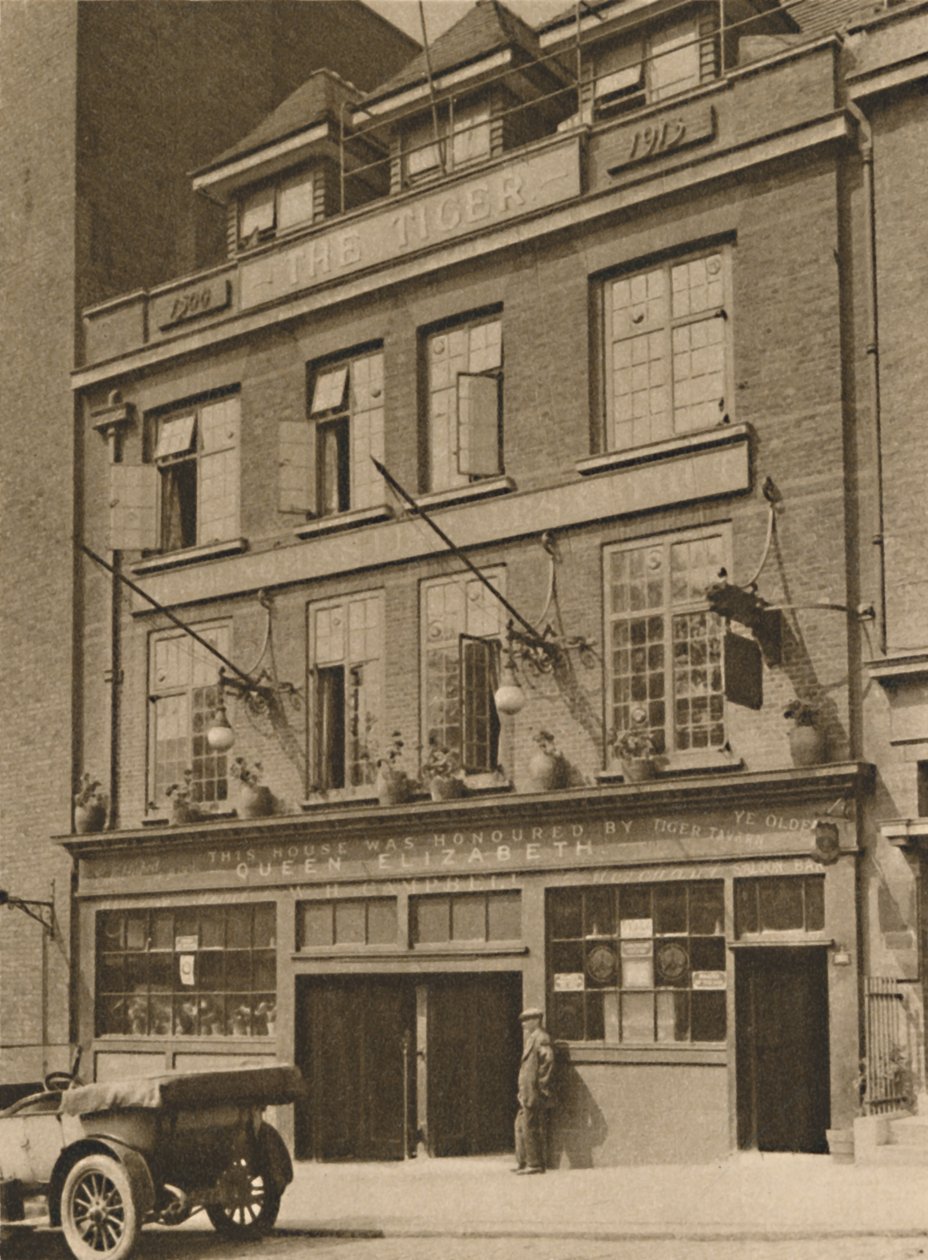 حانة النمر على برج هيل ، c1935. بواسطة غير معروف