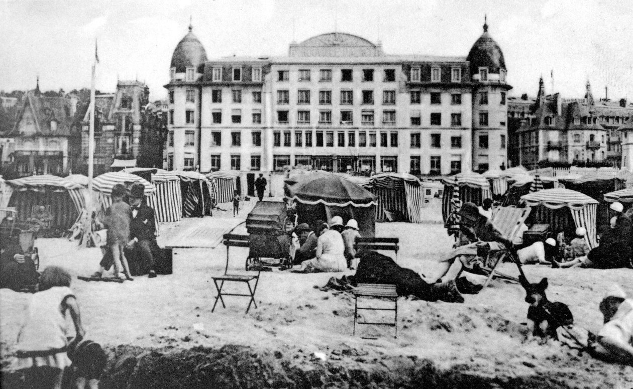 قصر تروفيل ، تروفيل ، فرنسا ، ج 1920 بواسطة غير معروف