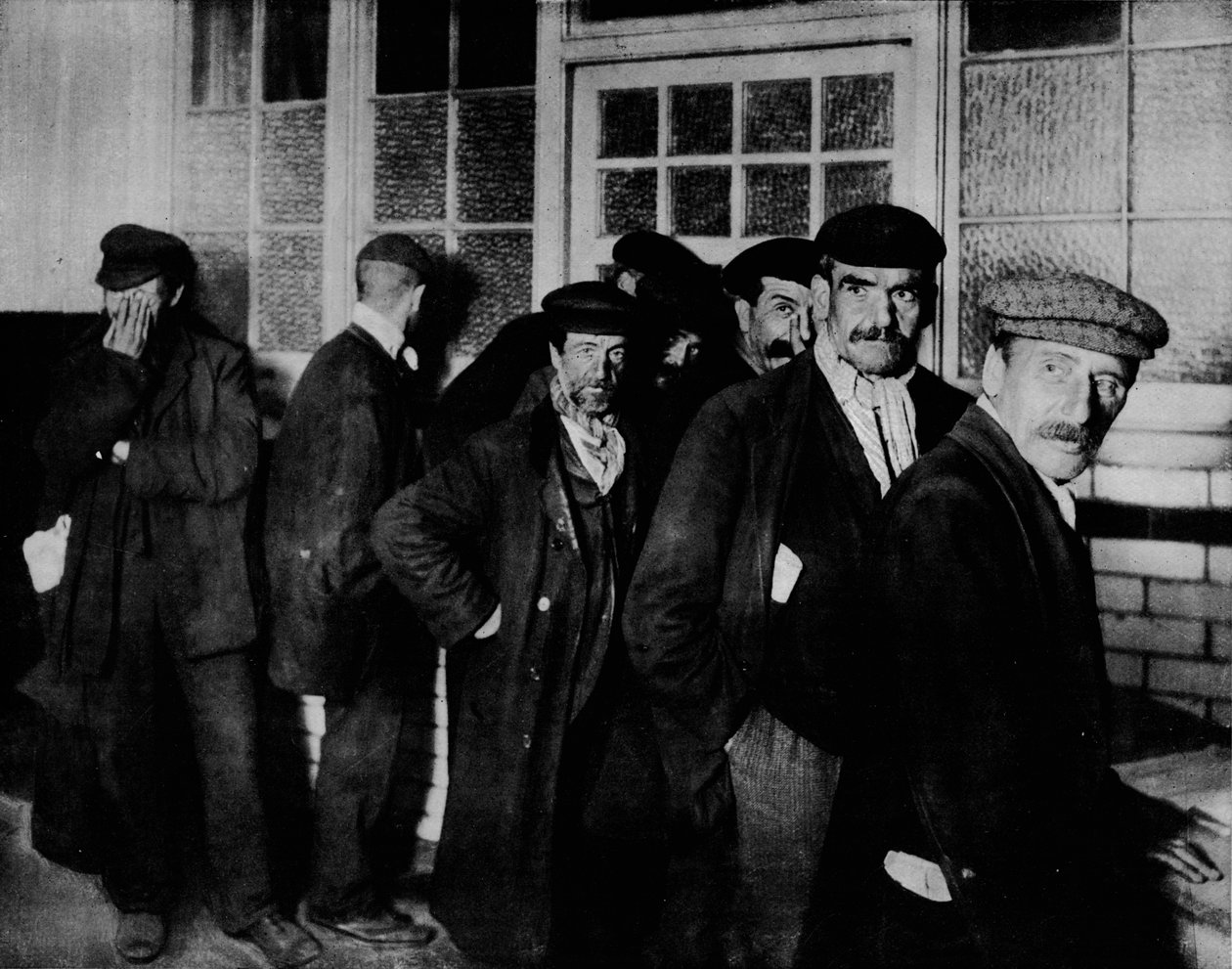 العاطلين عن العمل والعاطلين ، c1911 ، 1911 بواسطة غير معروف