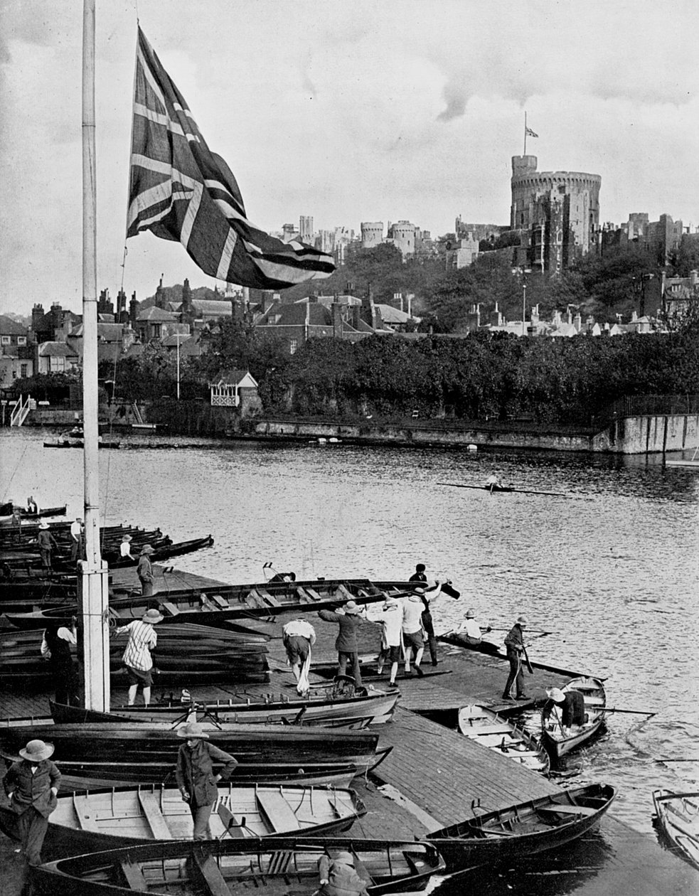 ال جاك جاك الطائر نصف الصاري في إيتون كوليدج بوتهاوس ، بيركشاير ، 1910 بواسطة غير معروف