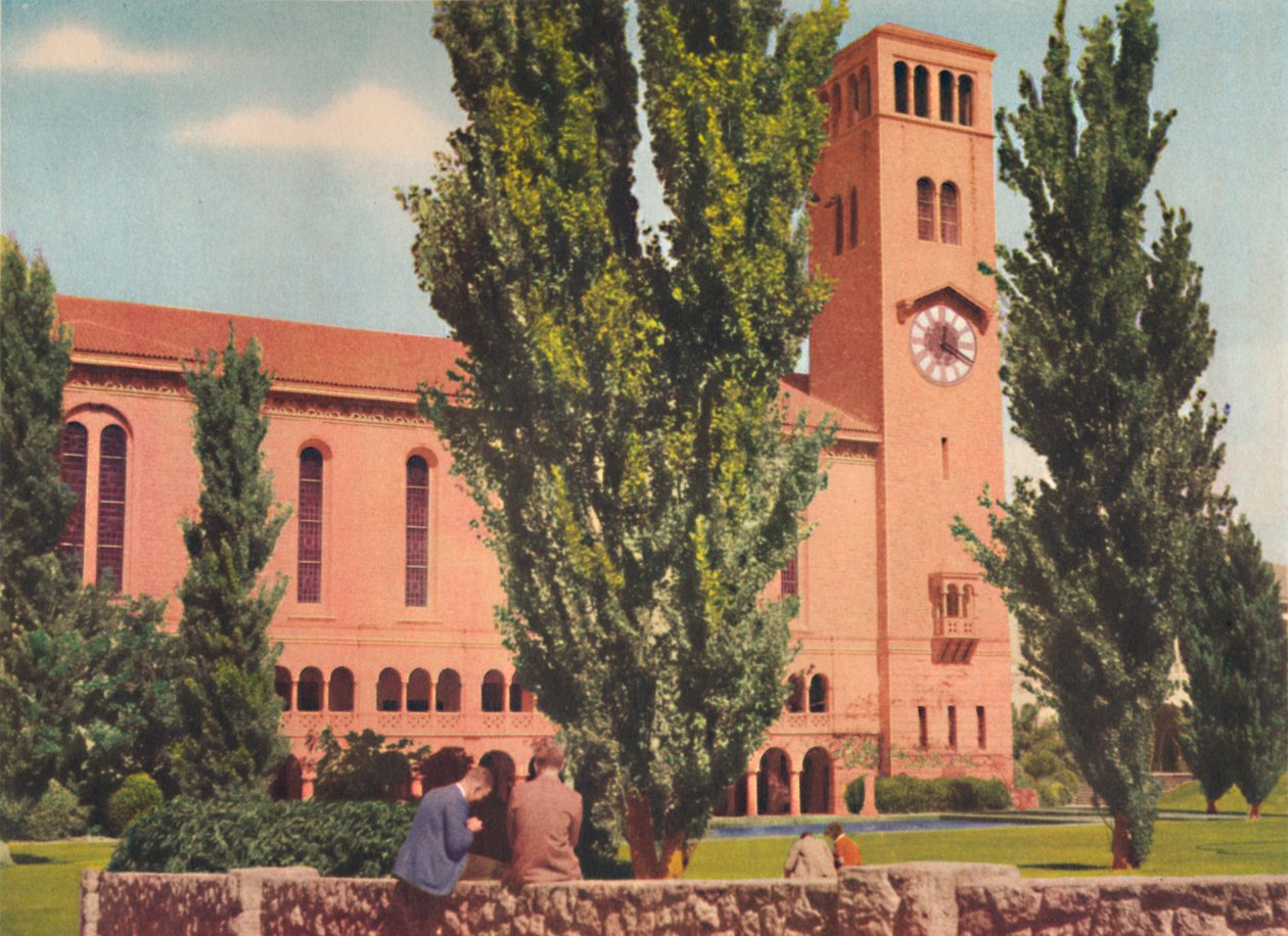 الجامعة c1947. بواسطة غير معروف