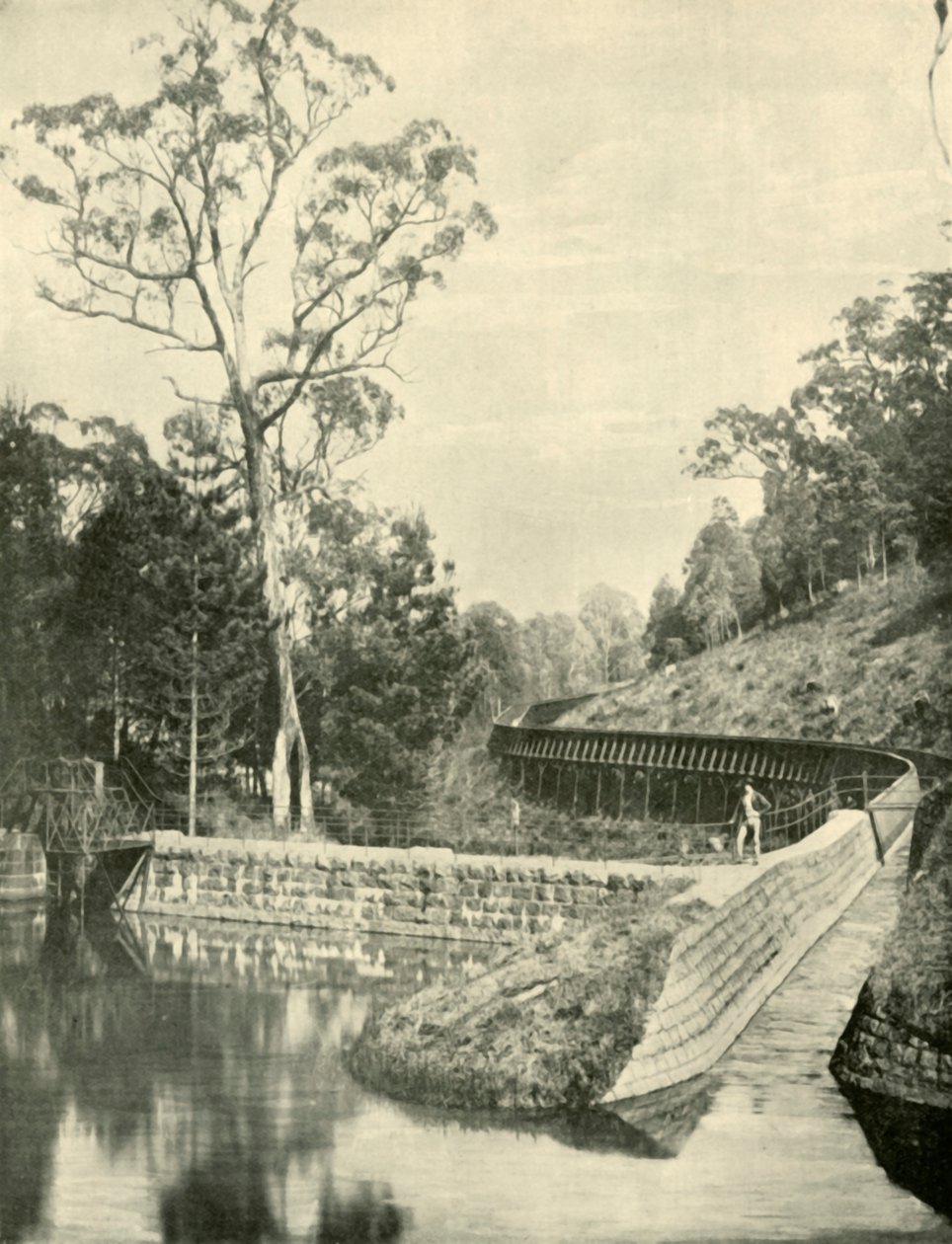 الوعر و Fluming ، خزان Kirks ، 1901. بواسطة غير معروف