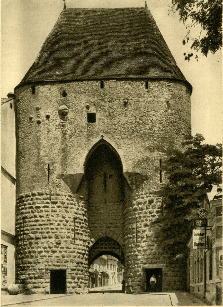The Wiener Tor ، Hainburg an der Donau ، النمسا السفلى ، c1935. بواسطة غير معروف