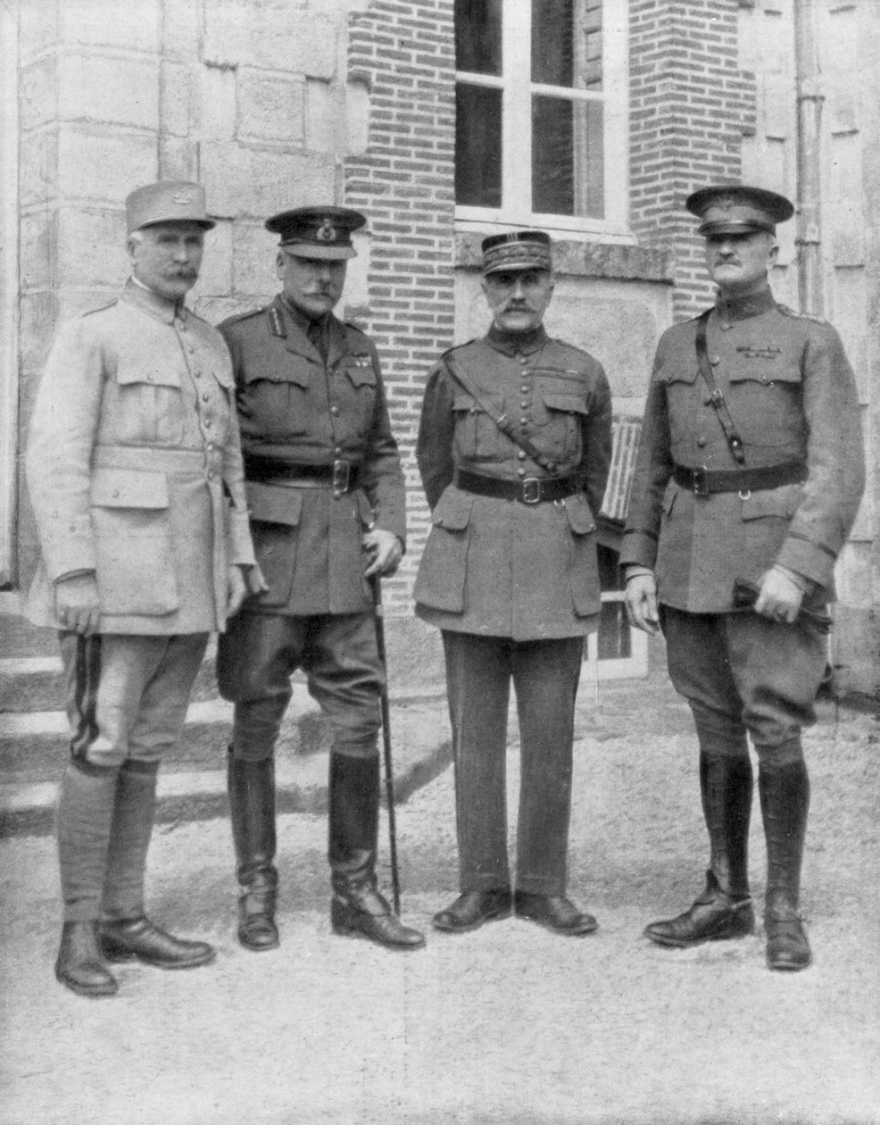 قادة الحلفاء الأربعة ، شاتو بومبون ، فرنسا ، 1918 بواسطة غير معروف