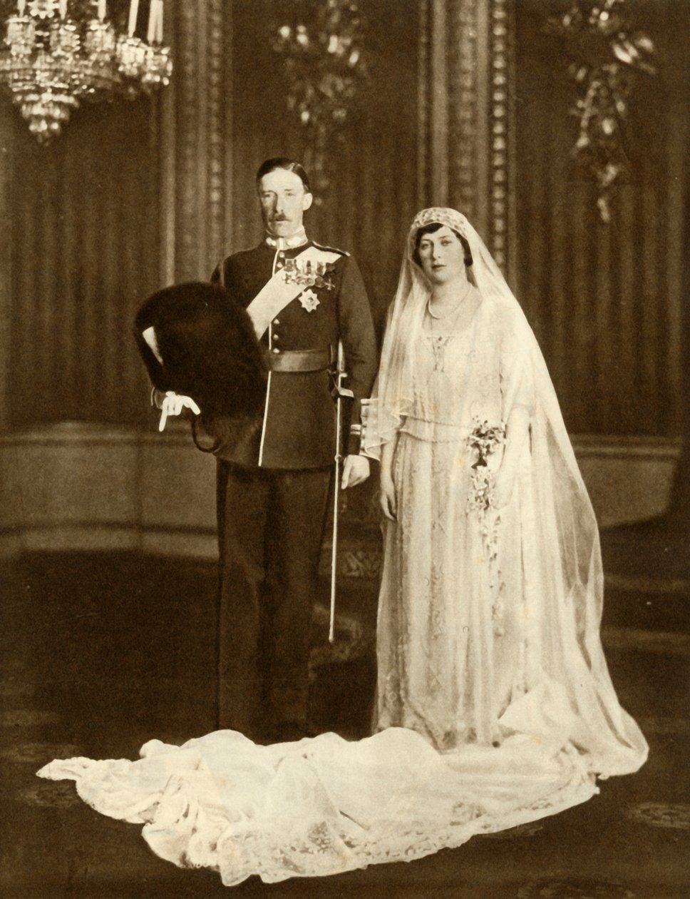 زواج الأميرة ماري وفيكونت لاسيليس ، 28 فبراير 1922 ، 1935. بواسطة غير معروف