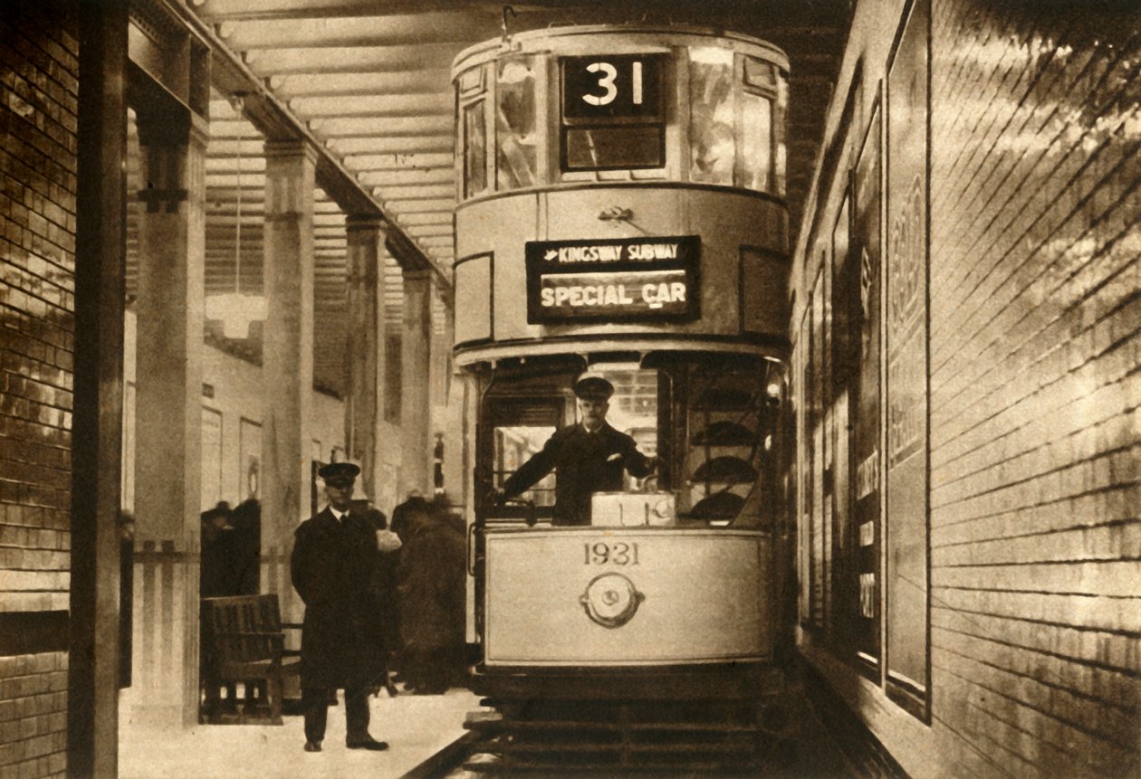 ترام في Kingsway Subway ، لندن ، 1931 ، 1933. بواسطة غير معروف