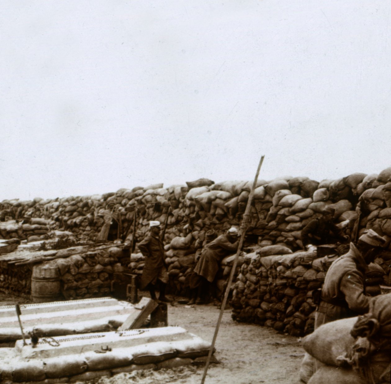 الخنادق في Mamelon Vert ، Nieuwpoort ، فلاندرز ، بلجيكا ، c1914-c1918 بواسطة غير معروف