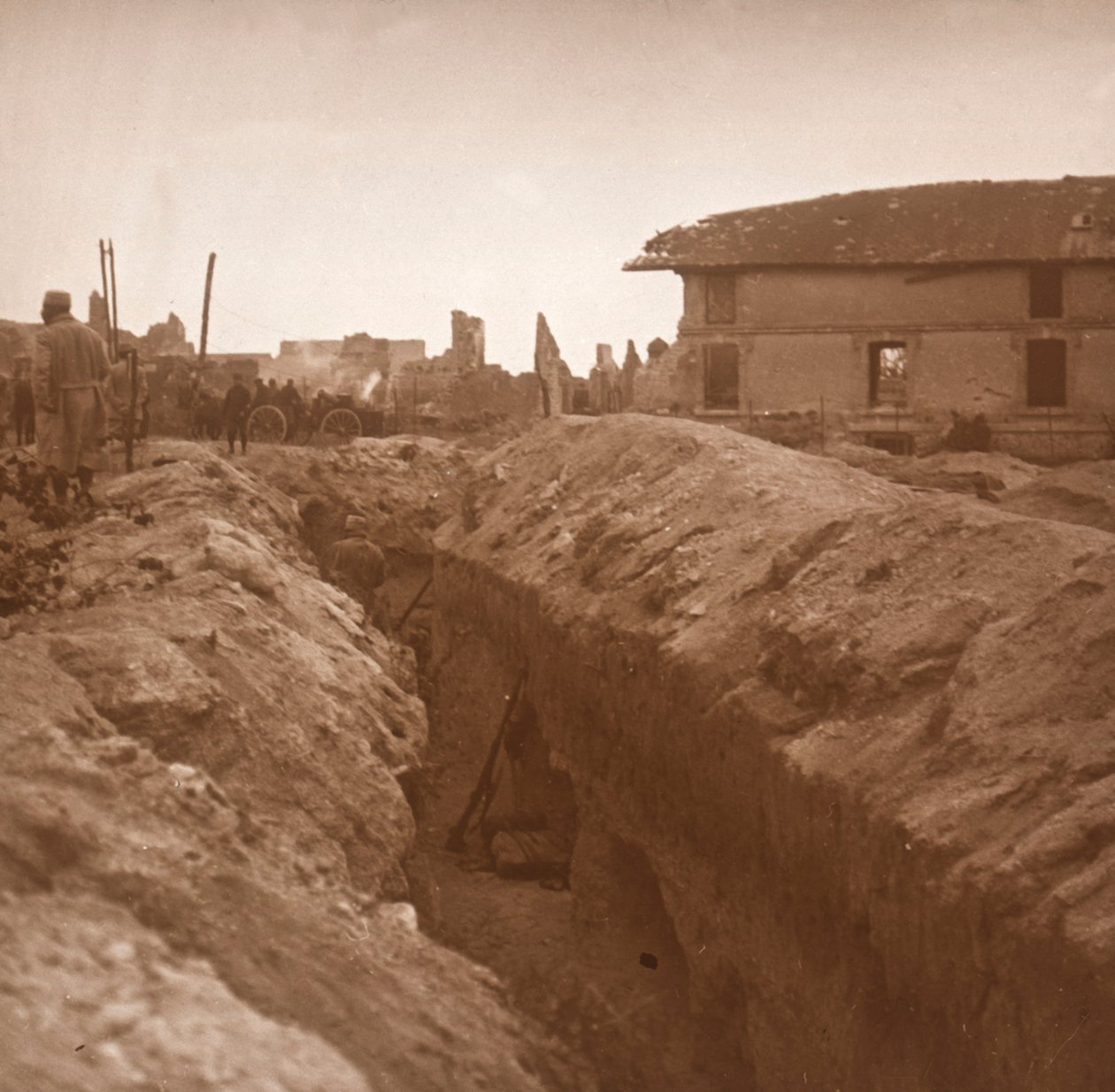 الخنادق ، c1914-c1918 بواسطة غير معروف