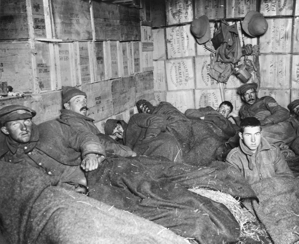 جنود في حالة راحة ، دردنيل ، تركيا ، 1915-1916 بواسطة غير معروف