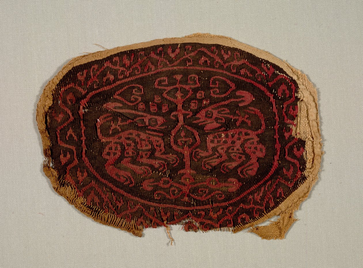 اثنين من الحيوانات المواجهة من سترة ، 700s-800s. بواسطة غير معروف