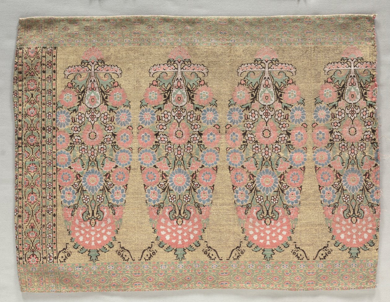 قطعتين من وشاح ، 1700. بواسطة غير معروف