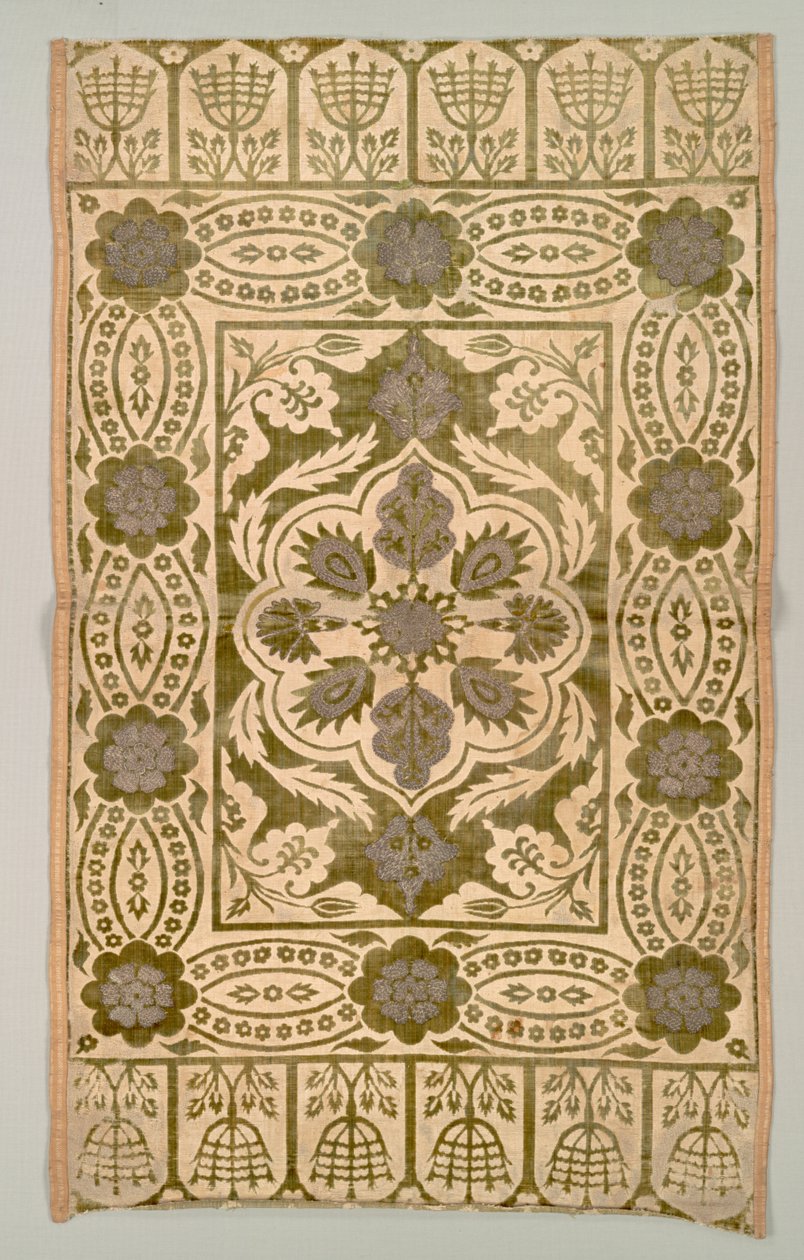 غطاء وسادة مخملي ، 1600s. بواسطة غير معروف