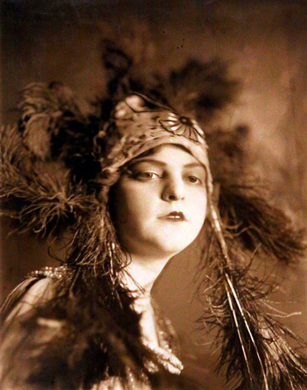 فيرا نيمشينوفا ، راقصة باليه روسية ، 1910s بواسطة غير معروف