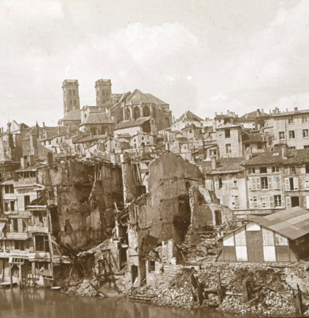 فردان ، شمال فرنسا ، c1916-c1918 بواسطة غير معروف