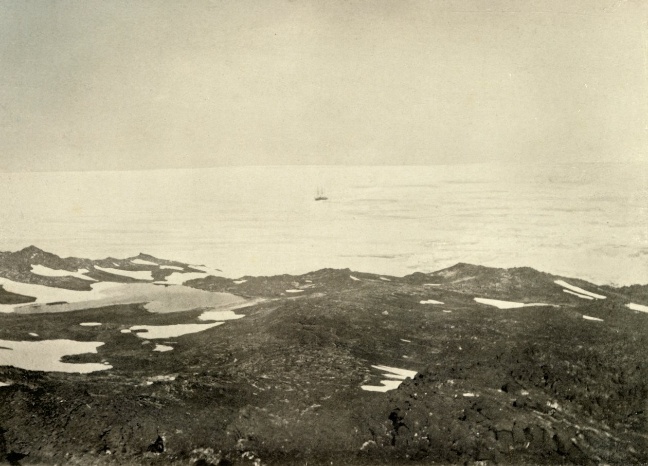 منظر من تل مرتفع ... السفينة في عبوة فضفاضة ، c1908 ، 1909. بواسطة غير معروف