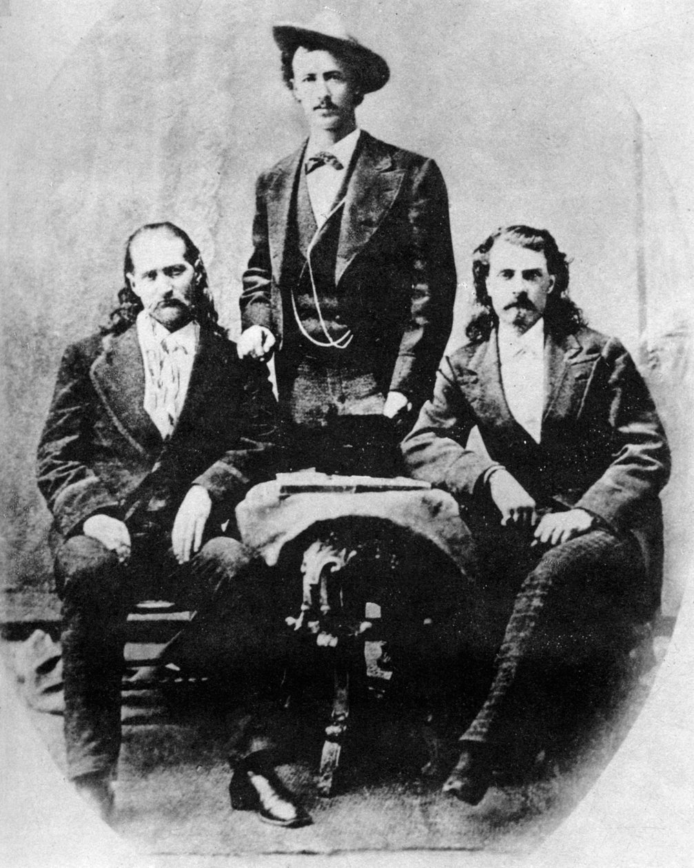 Wild Bill Hickok و Texas Jack Omohundro و Buffalo Bill Cody ، c1870s 1954 بواسطة غير معروف