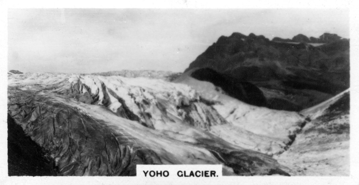 Yoho Glacier ، جبال روكي ، كندا ، c2020s بواسطة غير معروف