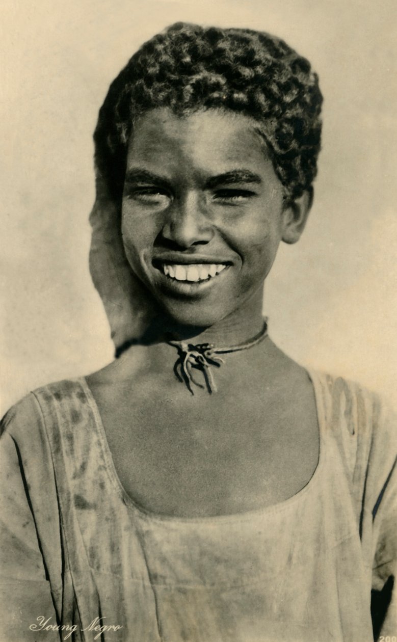 فتاة صغيرة ، c1918-c1939. بواسطة غير معروف