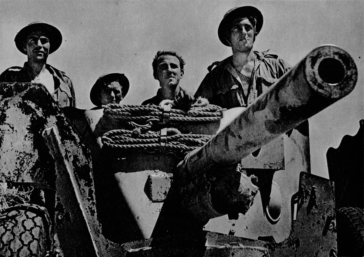 ... وانتظر المدفعيون ، 1942 1944 بواسطة غير معروف