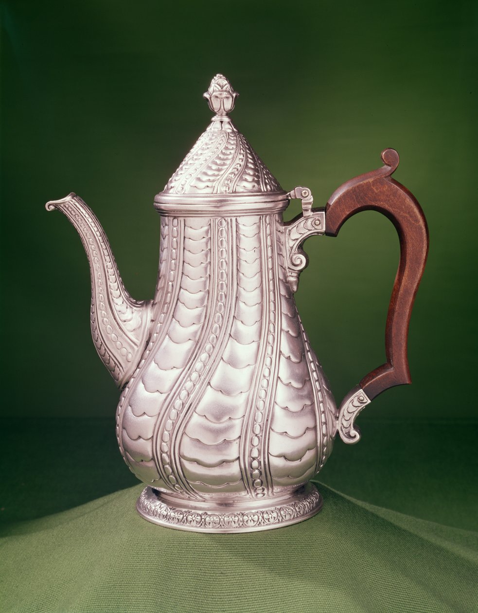 وعاء قهوة بقلم Paul de Lamerie ، c.1745 بواسطة غير معروف غير معروف