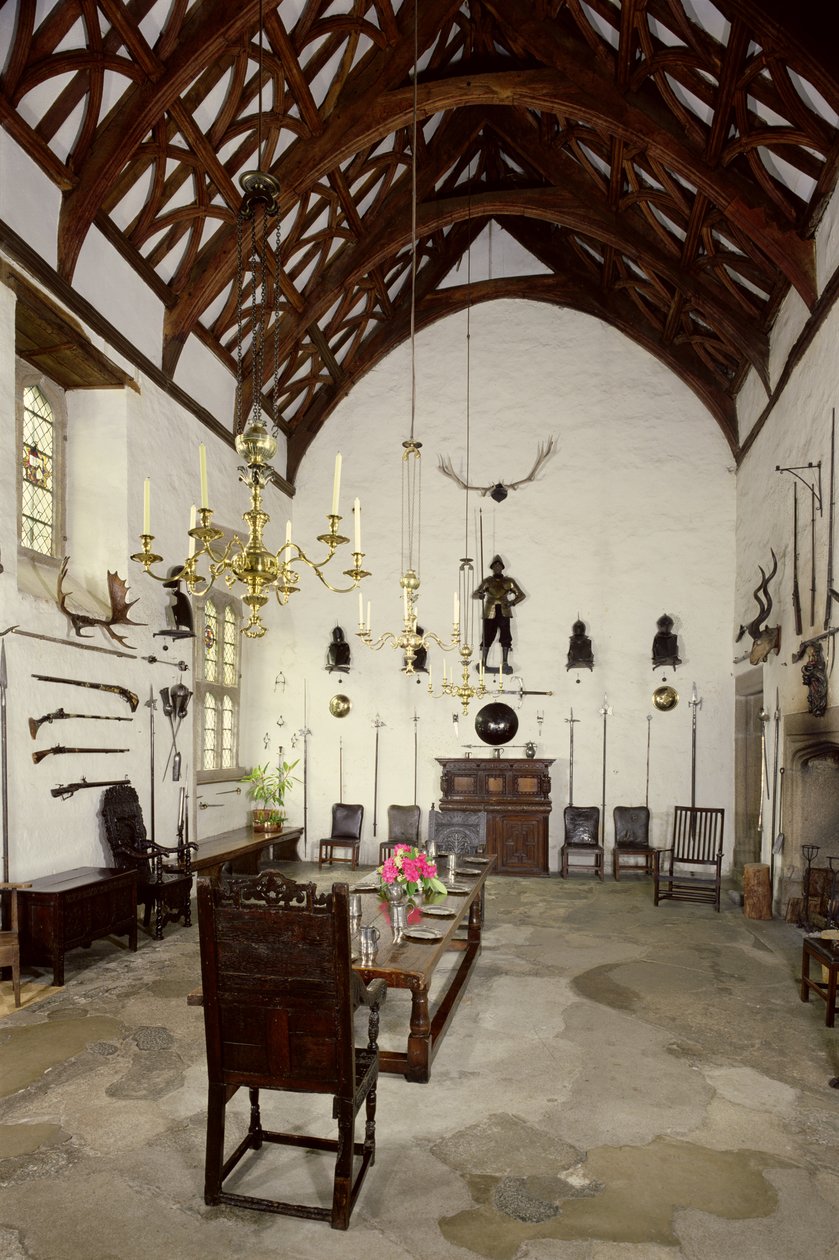 داخل القاعة الكبرى ، منزل Cotehele ، كورنوال بواسطة غير معروف غير معروف