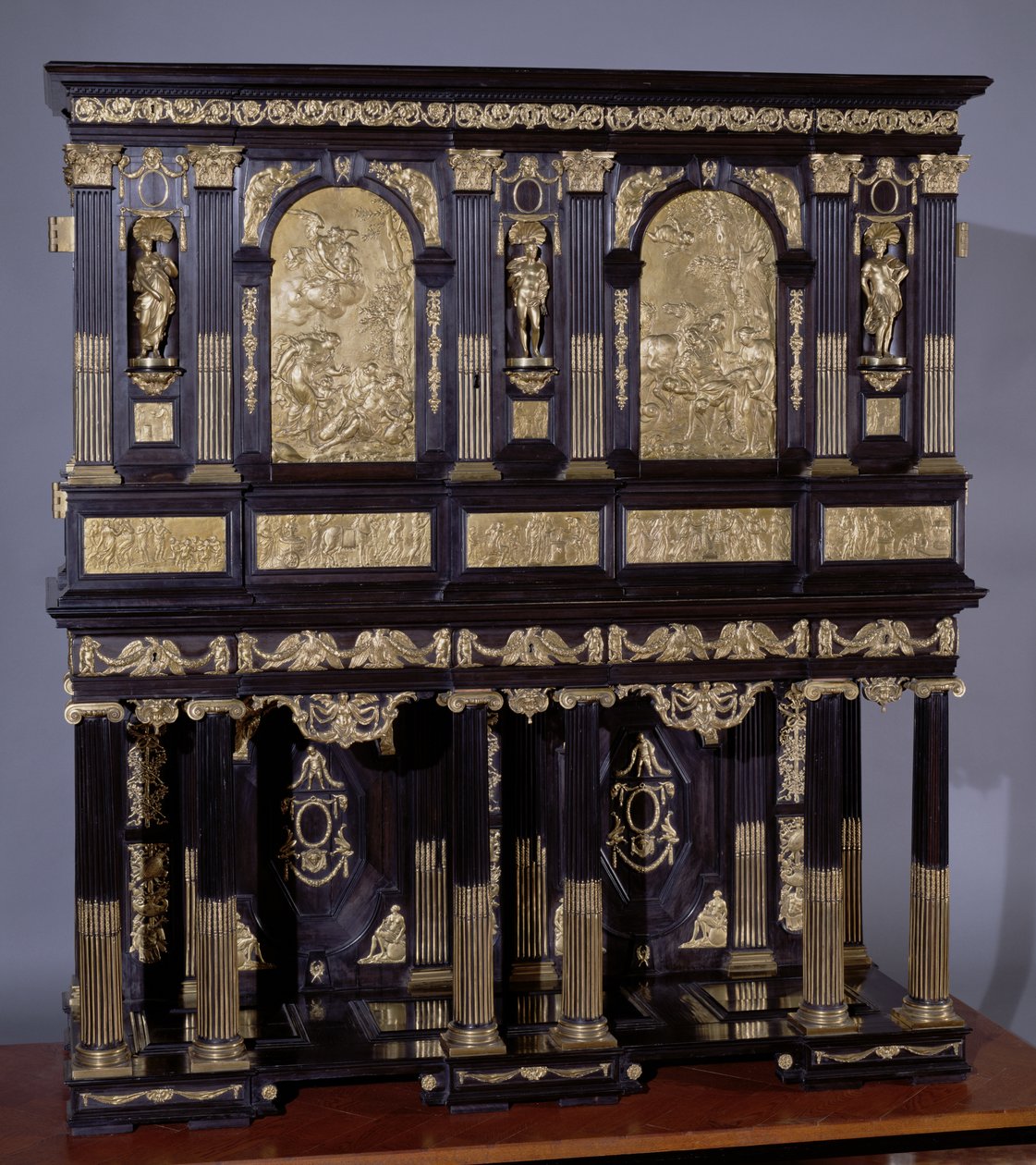 مجلس الوزراء ميديشي ، الفرنسية ، c.1630 بواسطة غير معروف غير معروف