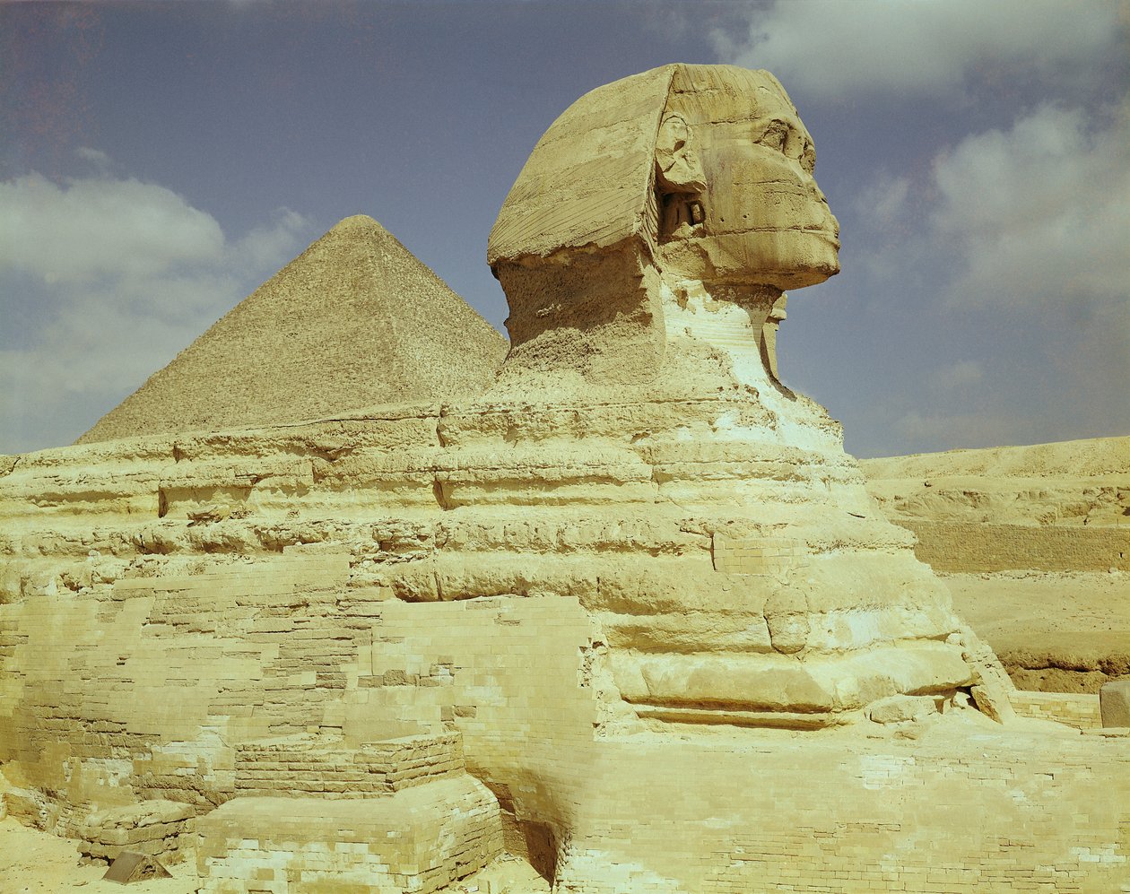 أبو الهول وهرم خوفو في الجيزة ، المملكة القديمة ، 2613-2494 ق بواسطة غير معروف غير معروف
