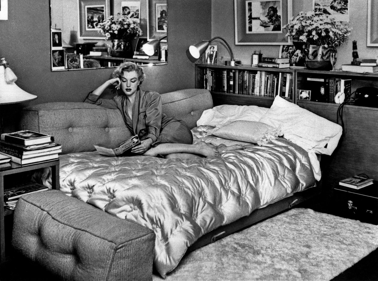 مارلين مونرو في فندق Beverly Carlton ، c.1951 بواسطة غير معروف غير معروف