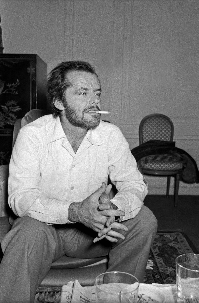 جاك نيكلسون يرد على الصحفيين في فندقه بباريس ، 9 ديسمبر 1974 بواسطة غير معروف غير معروف
