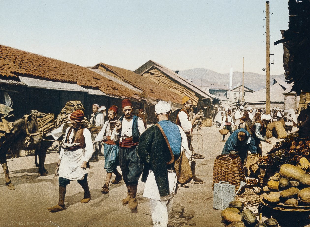 السوق القديم ، سراييفو خلال الإمبراطورية النمساوية المجرية ، c.1900-10 بواسطة غير معروف غير معروف