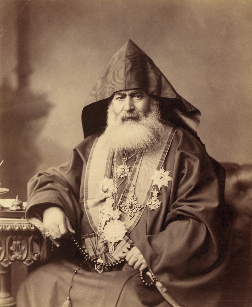 Harootiun Vehabedian ، بطريرك الأرمن في القدس ، 1900-10 بواسطة غير معروف