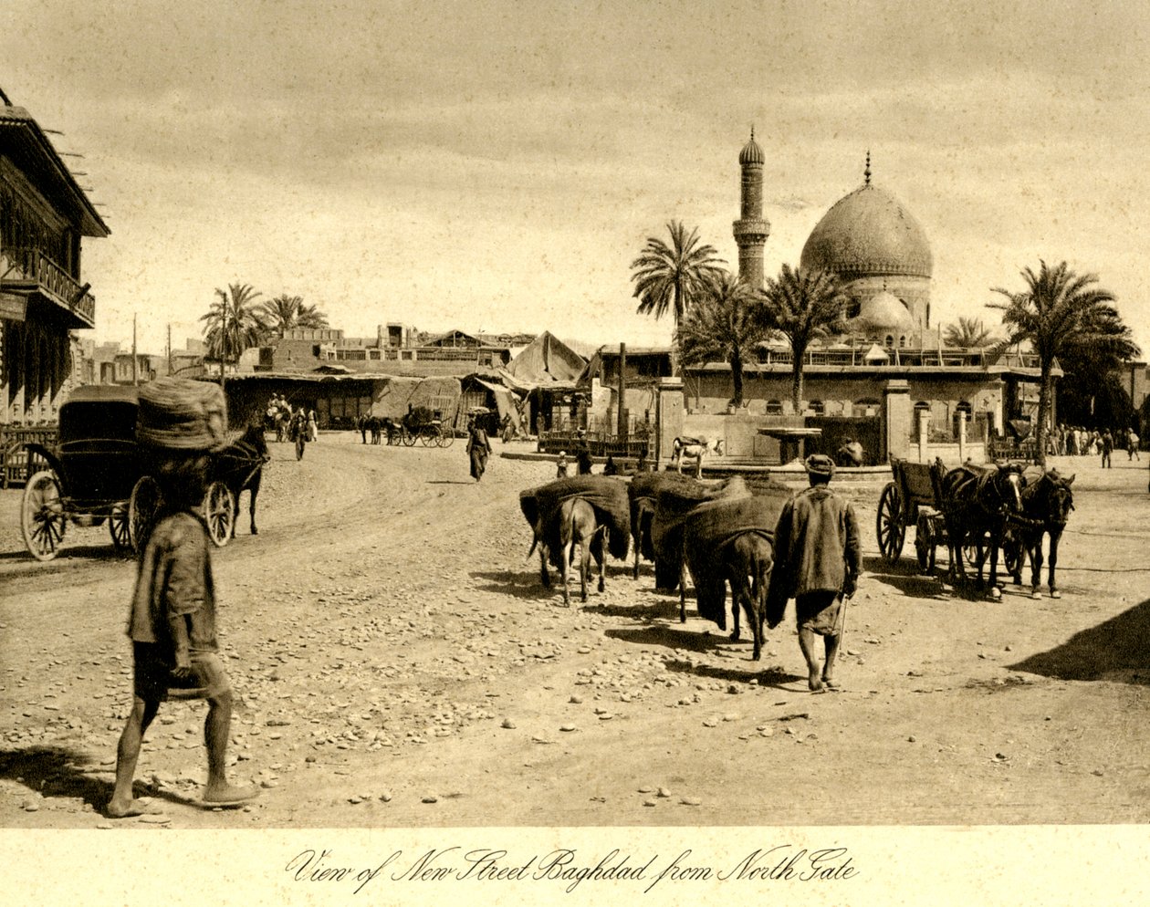  بواسطة فنان غير معروف