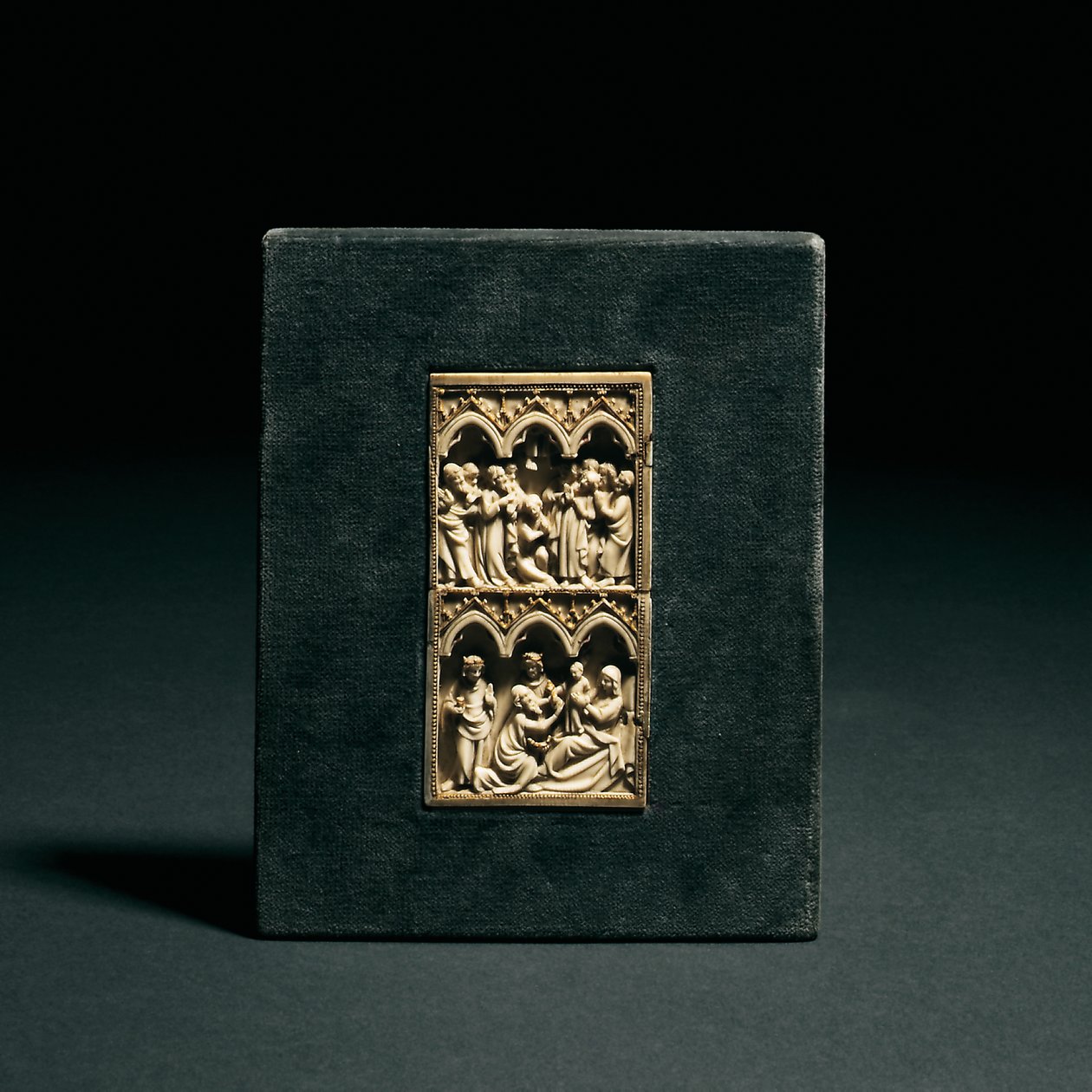 الجناح الأيسر من diptych مع صعود وعشق المجوس بواسطة غير معروف
