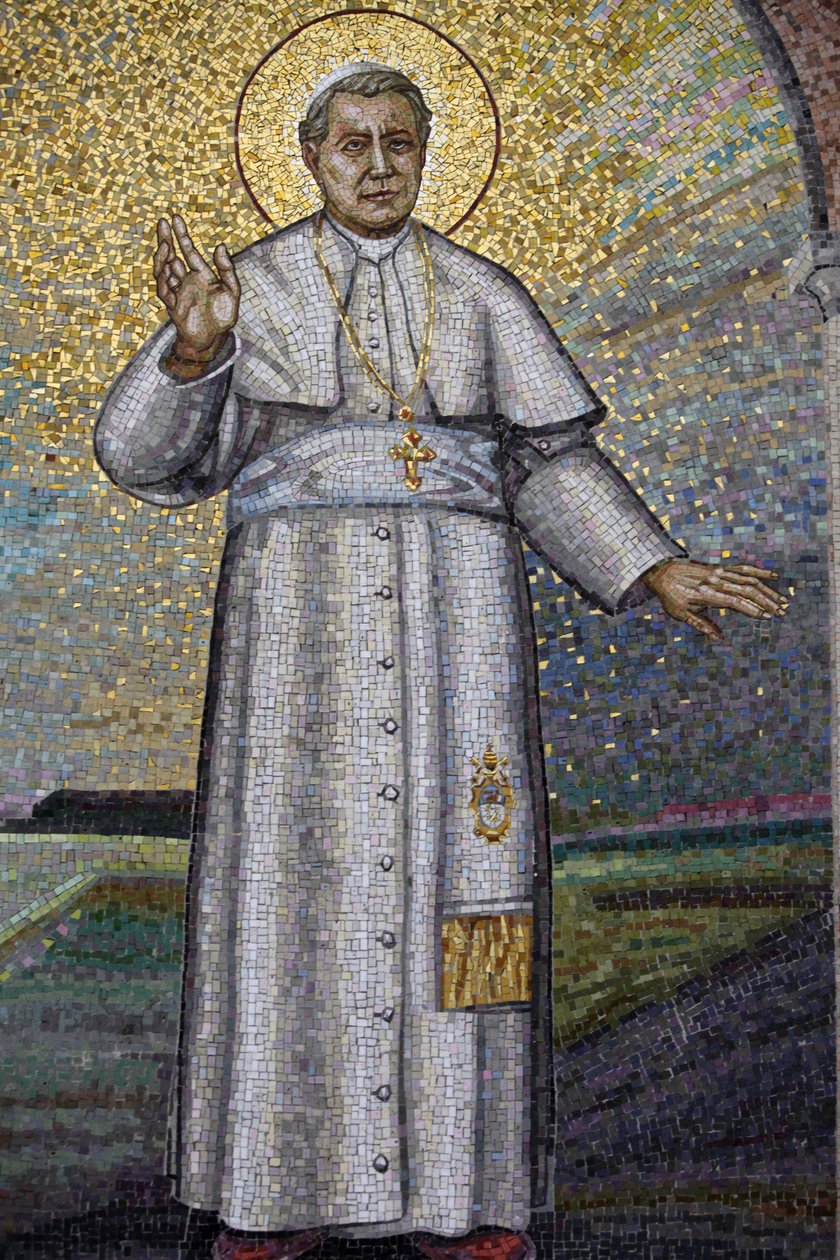 Madonna della Scala Benedictine abbey, Noci, Apulia Mosaic depicting Pope Pius X, Noci, Italie بواسطة غير معروف