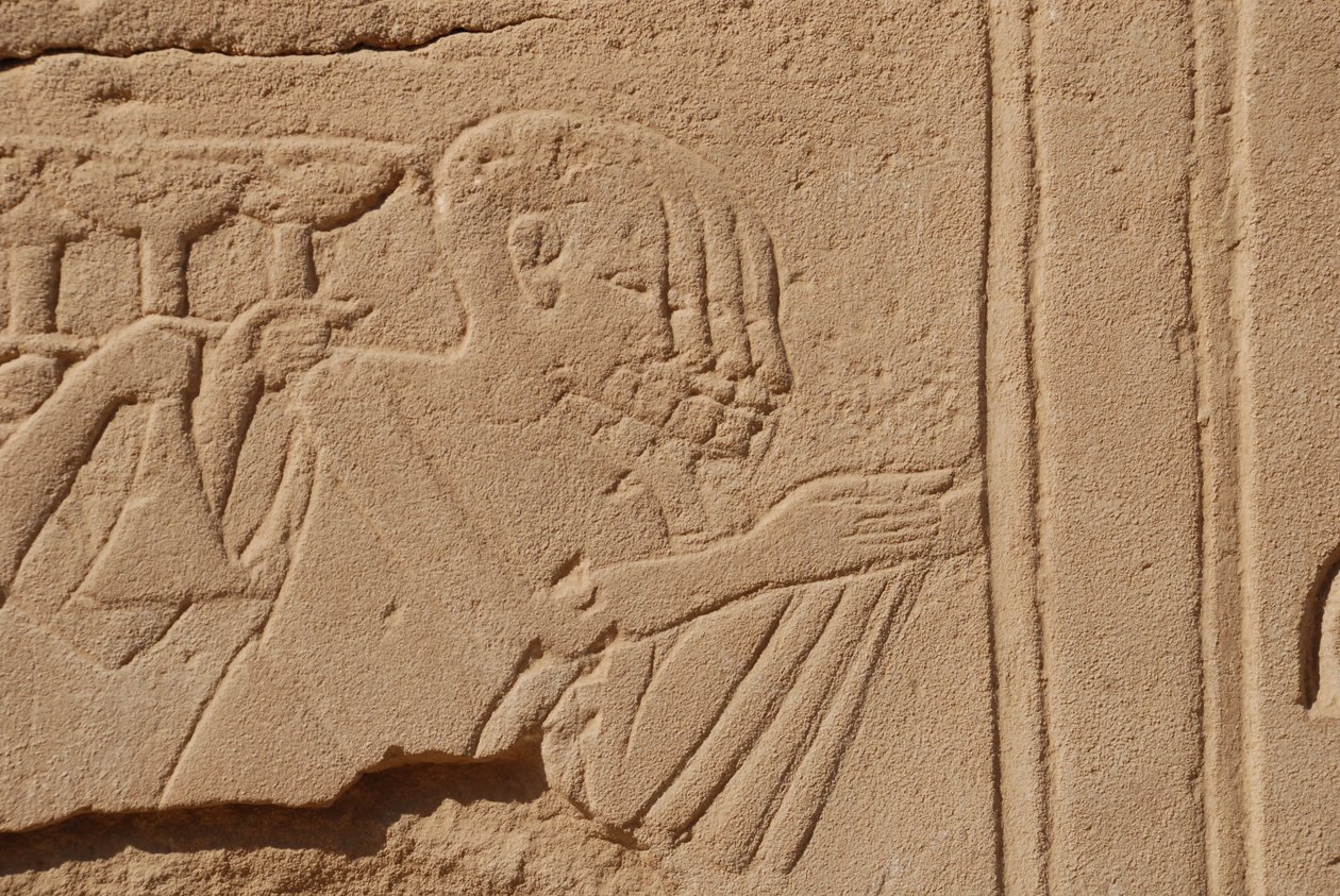 الرؤوس المتعددة ، الكرنك ، الأقصر ، مصر (صورة) بواسطة غير معروف