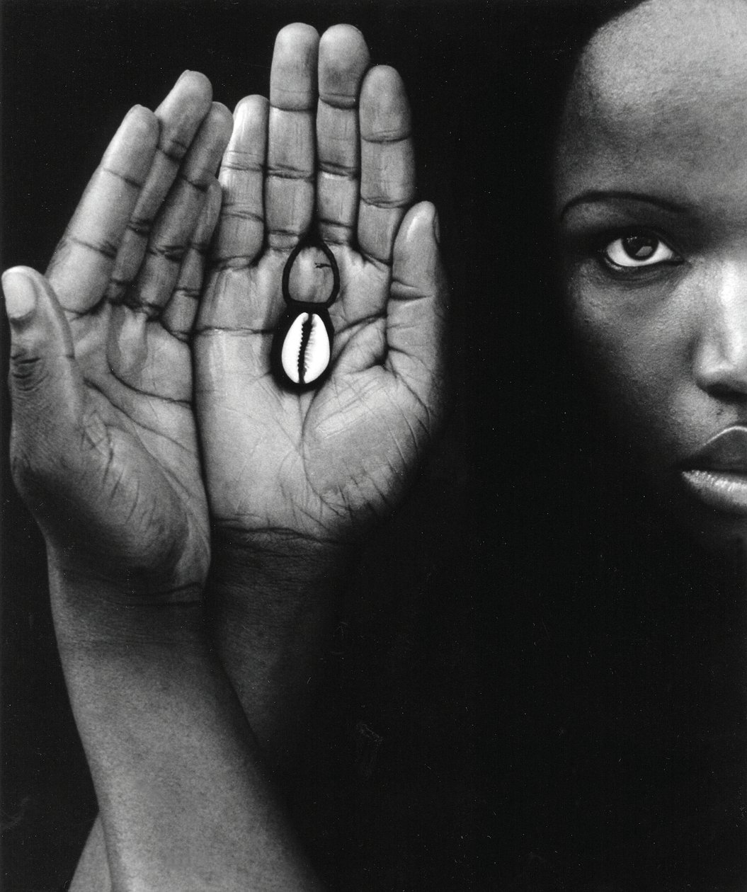 Noir 21، 2000 (b / w photo) بواسطة فنان غير معروف