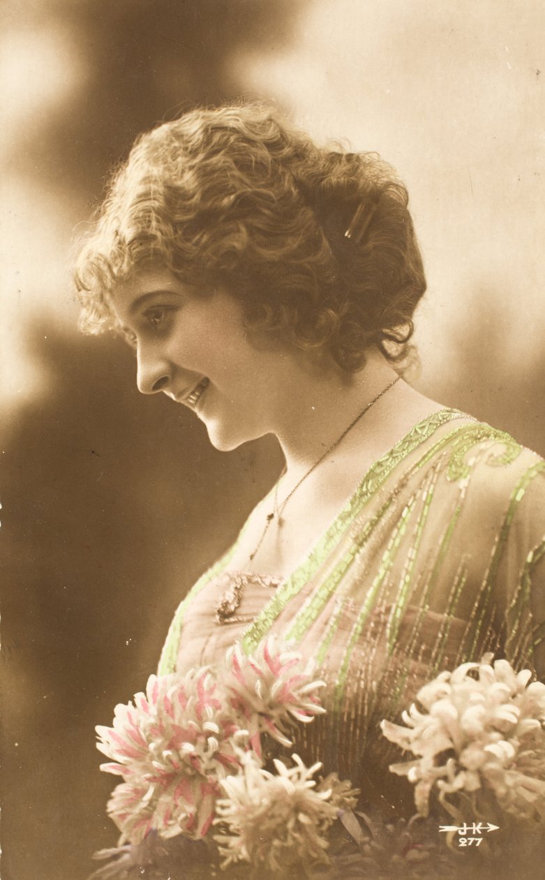 بطاقة بريدية قديمة / Woman Belle Epoque بواسطة فنان غير معروف