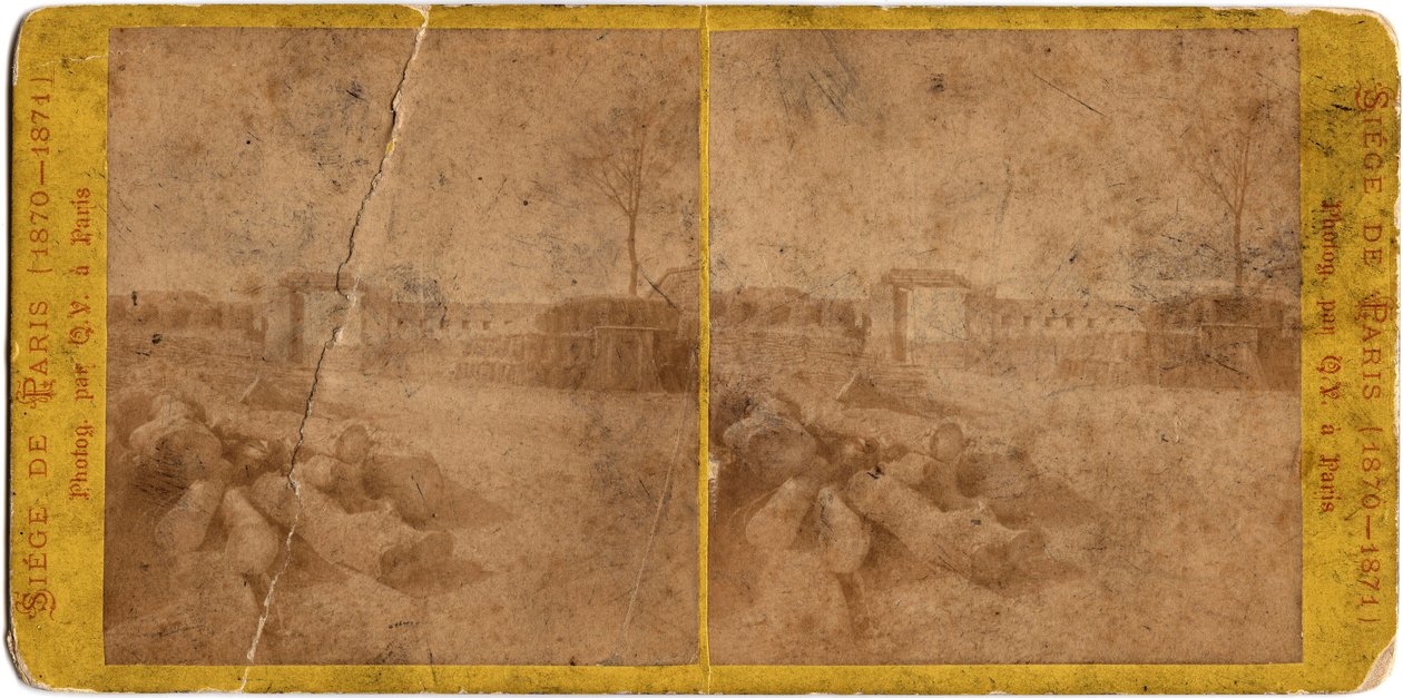 حصار باريس (1871): منظر للمدينة أثناء حصار البروسيين للمدينة بين 20/09/1870 و 28/1/1871. صورة Q.V .. طباعة على كرتون خافت. 17x6،9 سم بواسطة غير معروف