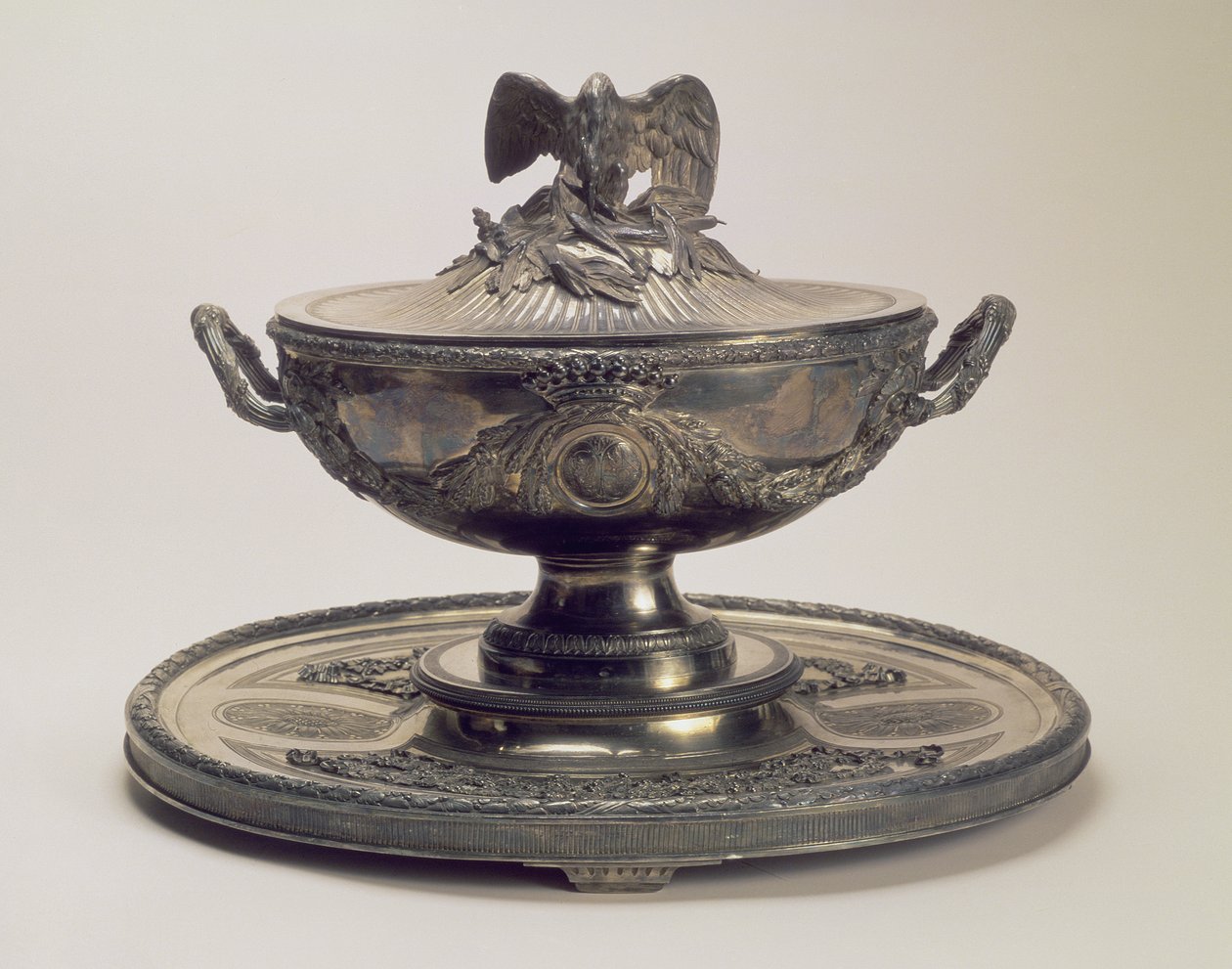 سلطانية فضية وقائمة من خدمة Saltykov ، بقلم روبرت جوزيف أوغست (1725-1805) ، باريس بواسطة غير معروف